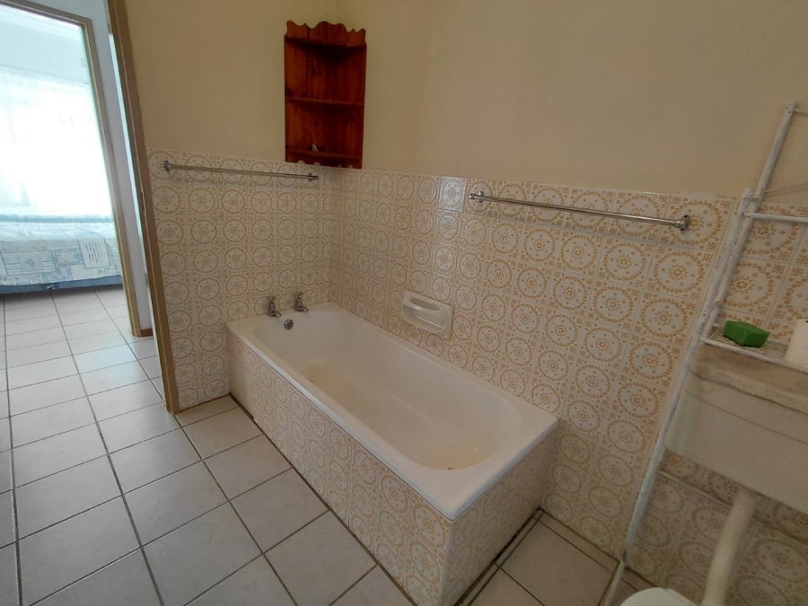 3 Bedroom Property for Sale in Paradise Beach Eastern Cape